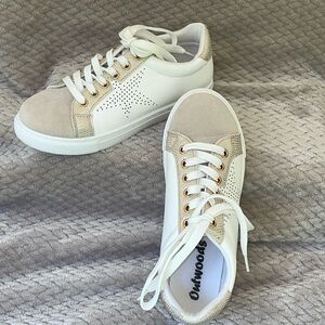 OUTWOODS girls sneakers gold bling tennis shoe EUC Fit women 5.5!!